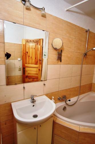 Aparthotel Apt Hotel & Restaurant Ivica