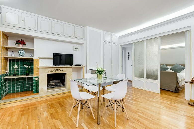 Old Ghetto And Trastevere Apartment