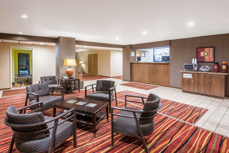 Hotel Super 8 By Wyndham Brookings