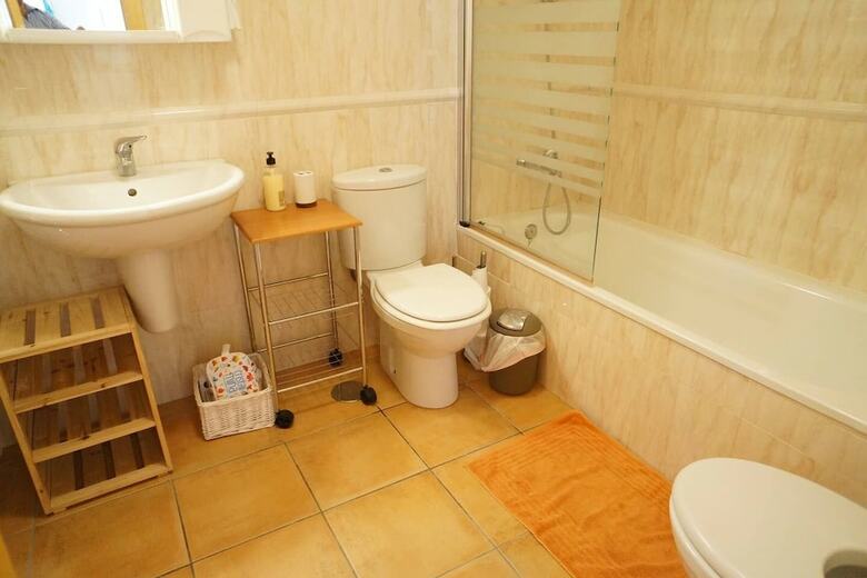 Apartamento La Alcazaba - 3 Bed Apt With Communal Pool