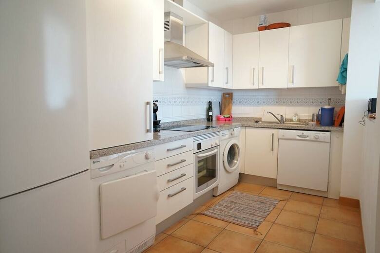 Apartamento La Alcazaba - 3 Bed Apt With Communal Pool