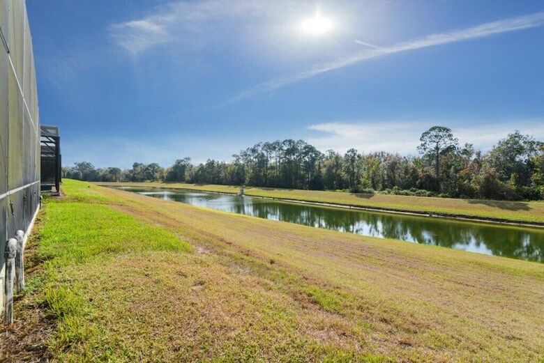 Donald Ducks Getaway Vacation Villa