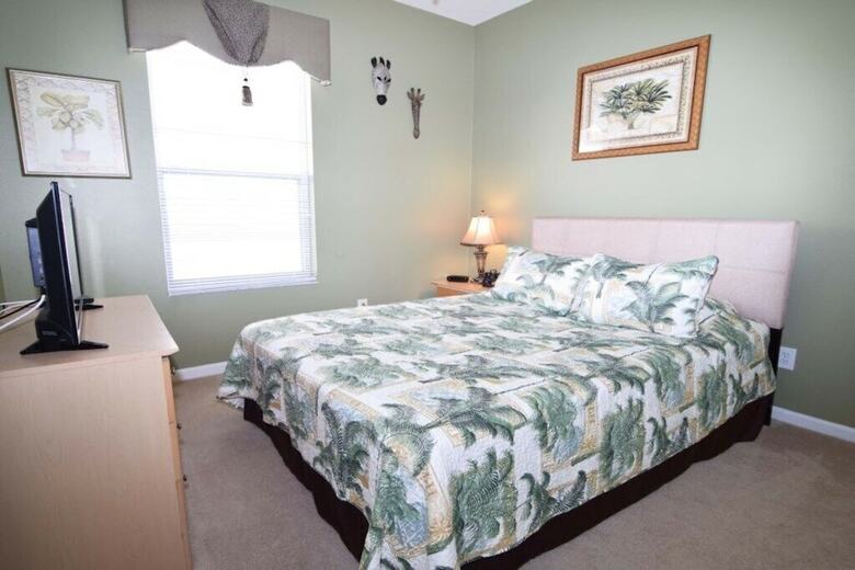 Windsor Palms Beautiful Pool Home Only 2.5 Miles F