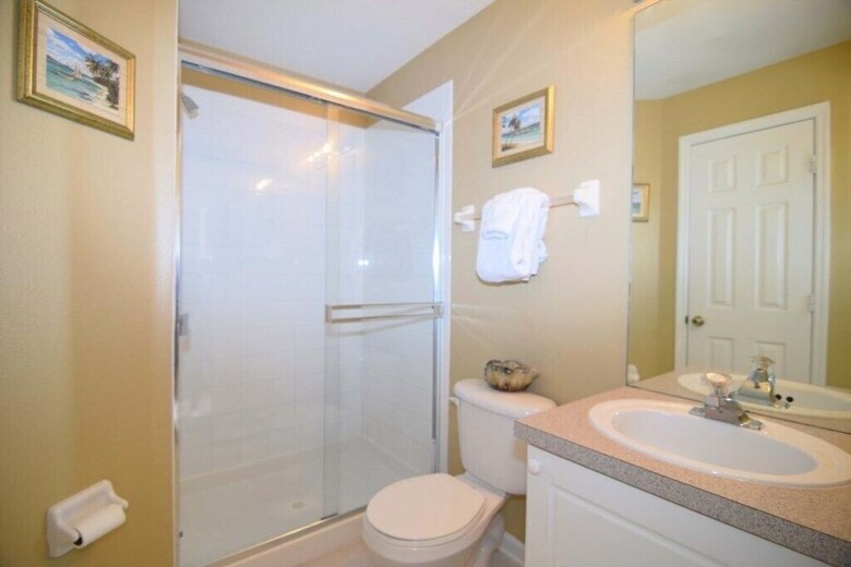 Windsor Palms Beautiful Pool Home Only 2.5 Miles F