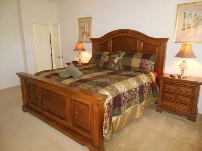 5 Bedroom, 3 Bath Disney Conservation View Home!