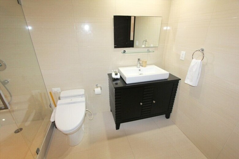1 Bedroom Bay View Or814