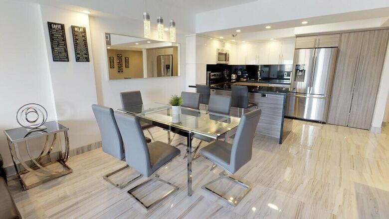 2 Bedroom +den / 2 Bath Apart @ Ocean Reserve 426
