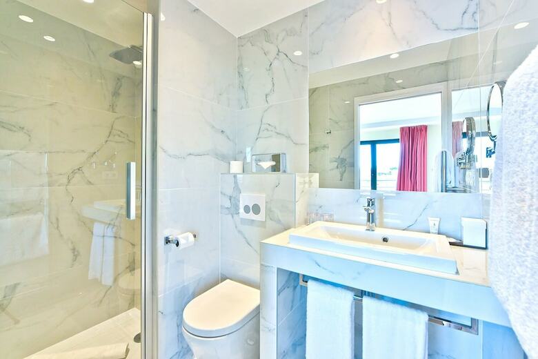 Hotel La Villa Port D Antibes & Spa