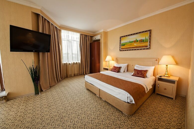Hotel Kartmazovo Town