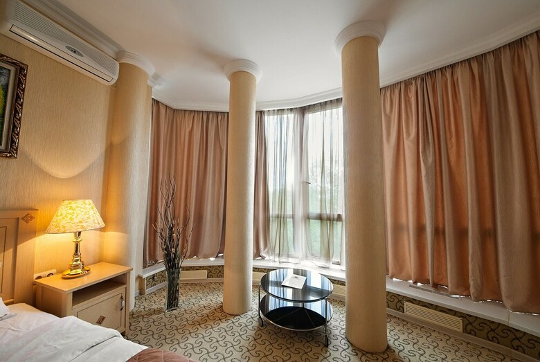 Hotel Kartmazovo Town