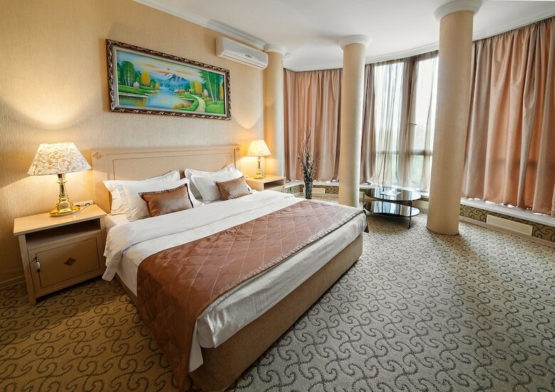 Hotel Kartmazovo Town