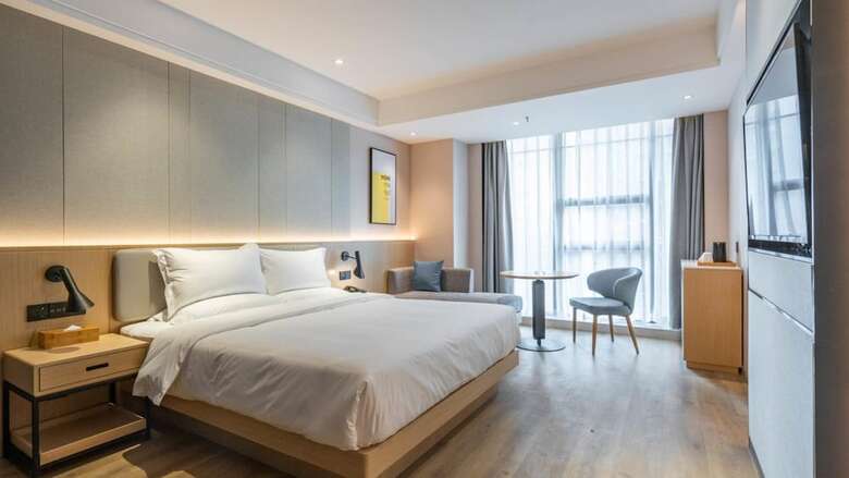 Vyluk Hotel Hongqihegou Subway Station