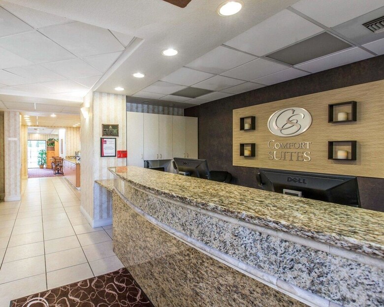 Hotel Comfort Suites Palm Desert I-10