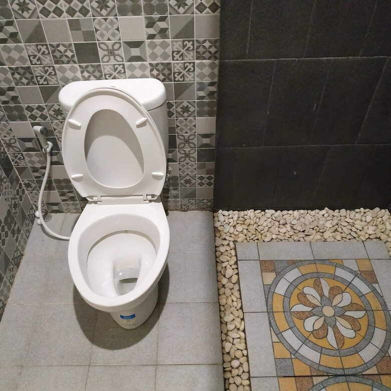 Hostal Genthong Homestay - Hostel