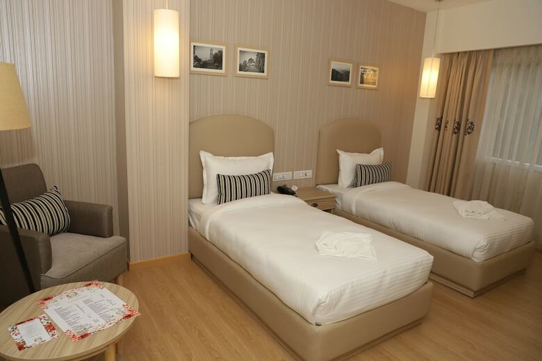 Hotel Mayvilas