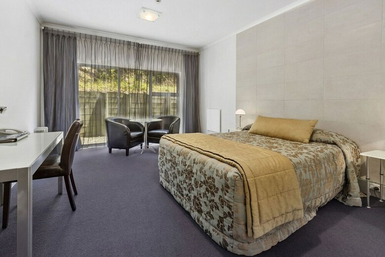 Amethyst Court Motorlodge
