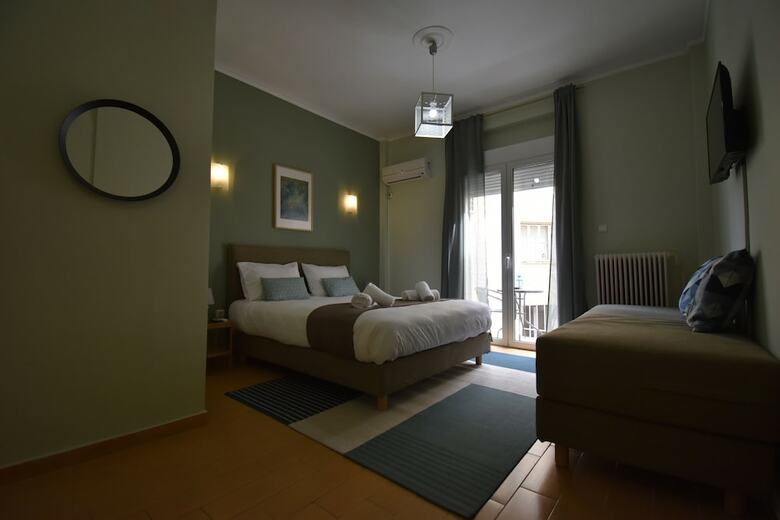 Apartamentos Check Point - Plaka