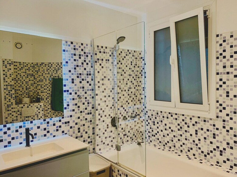 Apartment With 2 Bedrooms In Paris, With Balcony And Wifi