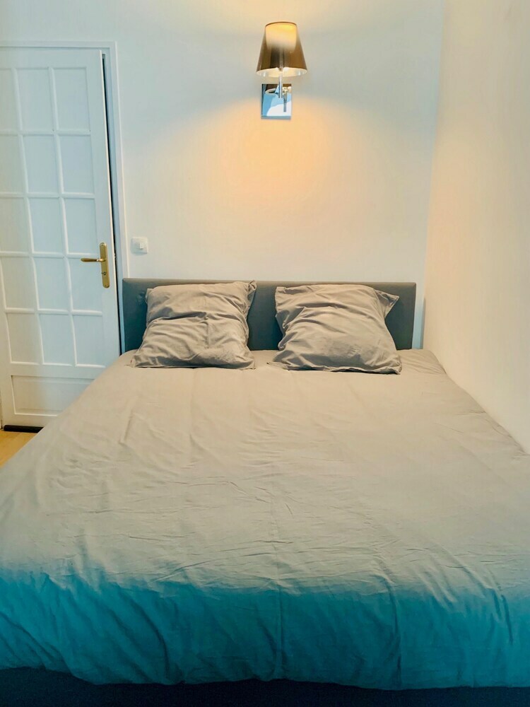Apartment With 2 Bedrooms In Paris, With Balcony And Wifi