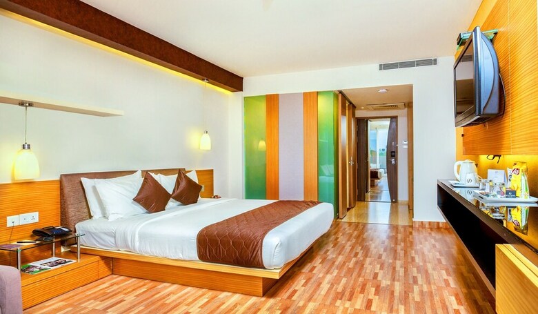 Flora Airport Hotel And Convention Centre Kochi