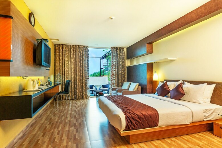 Flora Airport Hotel And Convention Centre Kochi