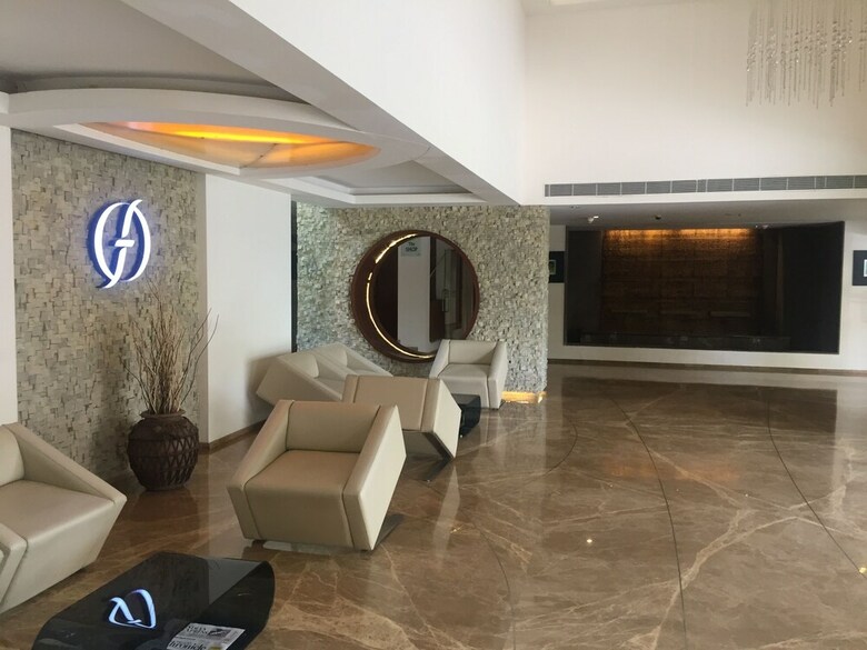 Flora Airport Hotel And Convention Centre Kochi