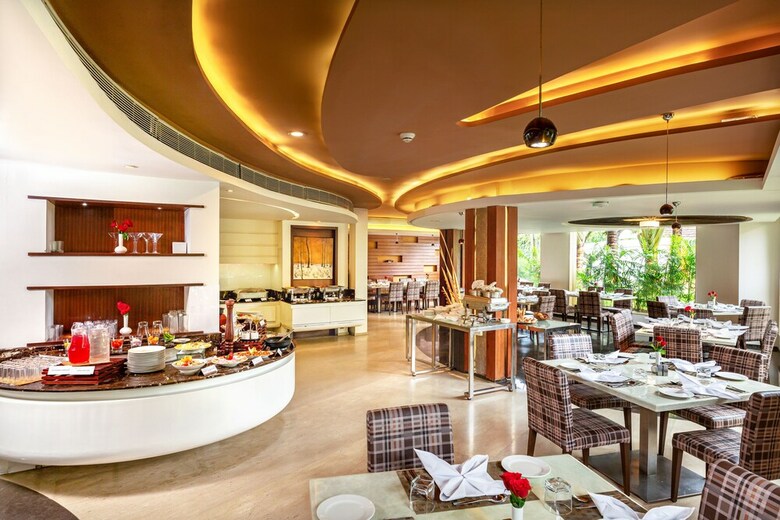 Flora Airport Hotel And Convention Centre Kochi