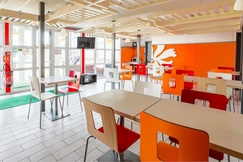 Hotel Premi�re Classe Coigni�res