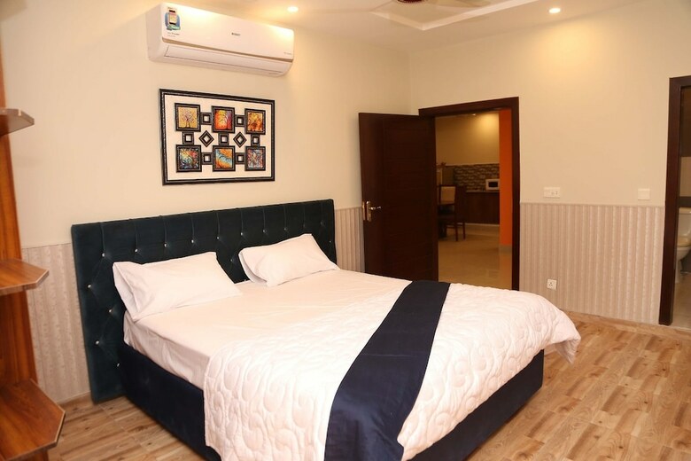 Bed & Breakfast Hak Mall Suites