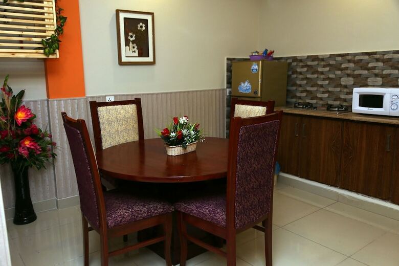 Bed & Breakfast Hak Mall Suites