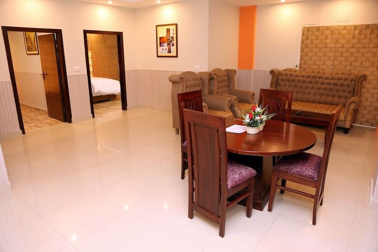 Bed & Breakfast Hak Mall Suites