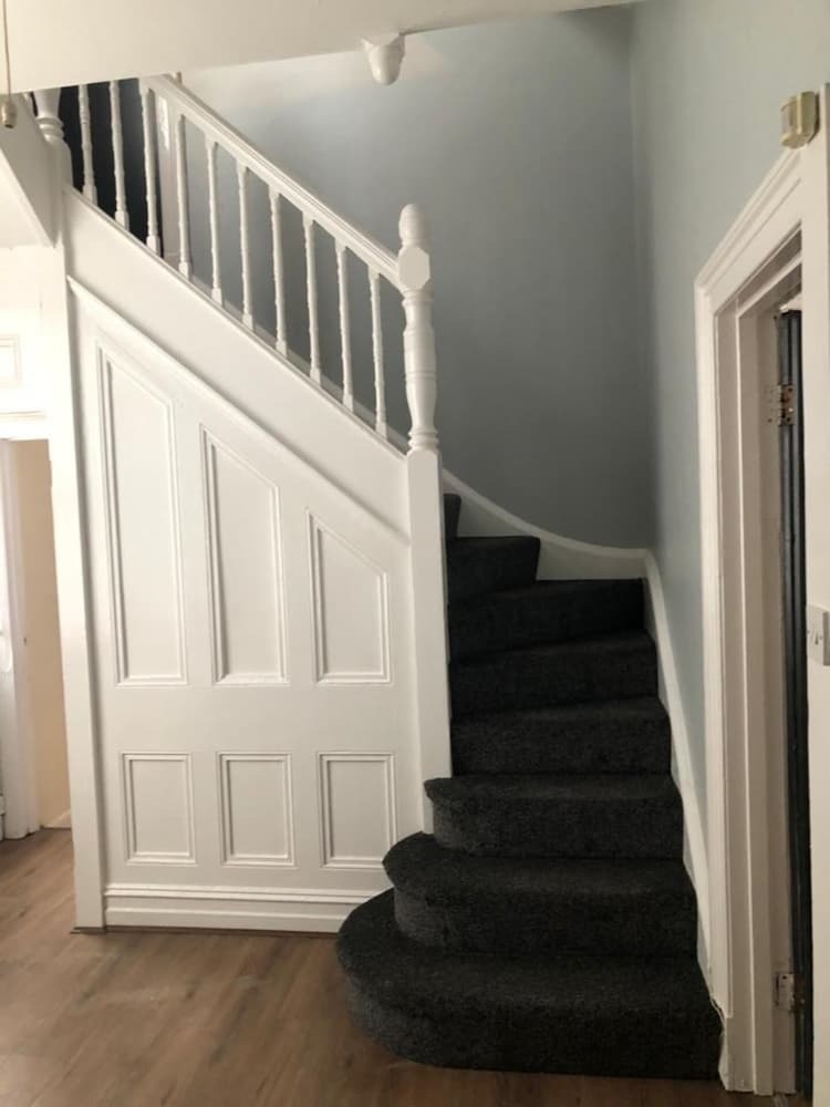 Residencia Large Eight Bedroom House