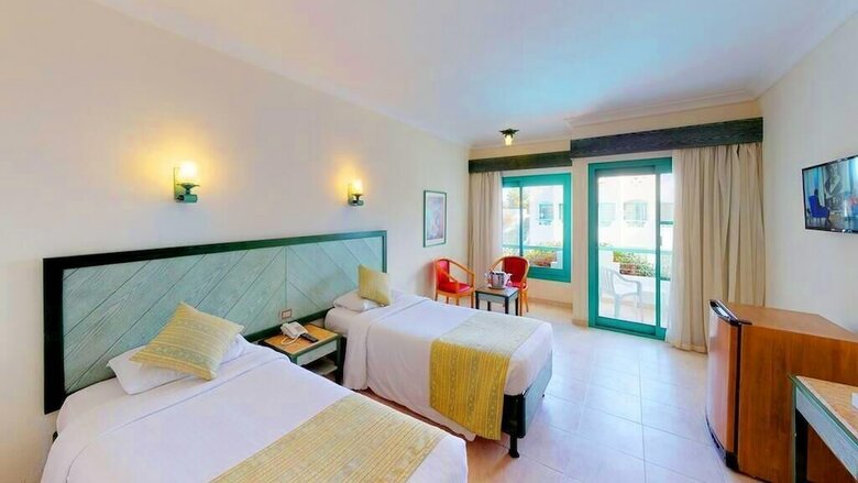 Falcon Hills Hotel