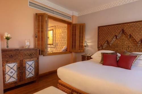 Royal Savoy Hotel And Villas