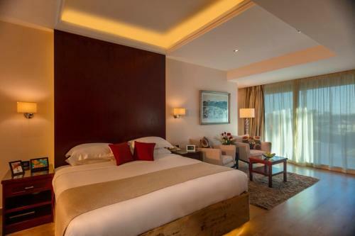 Royal Savoy Hotel And Villas