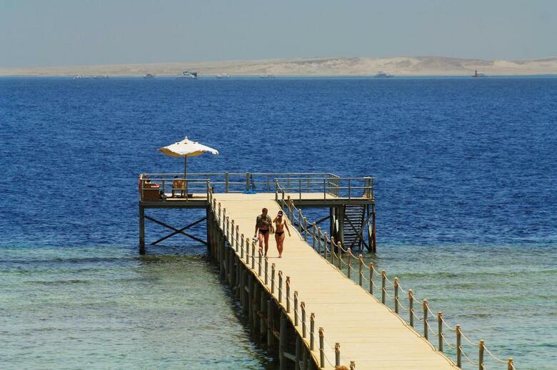 Hotel Rehana Royal Beach Resort & Spa