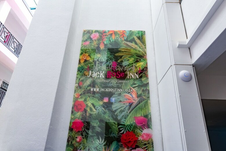 Hotel Jack Rose Inn