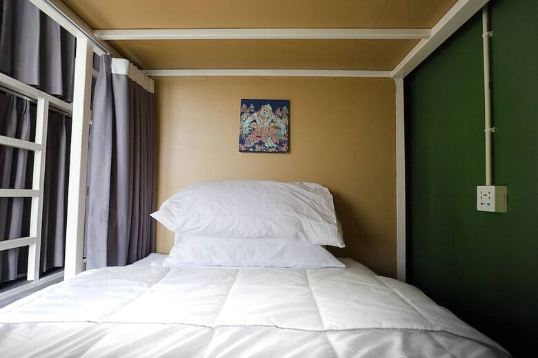 Hostal Around Hostel - Adults Only