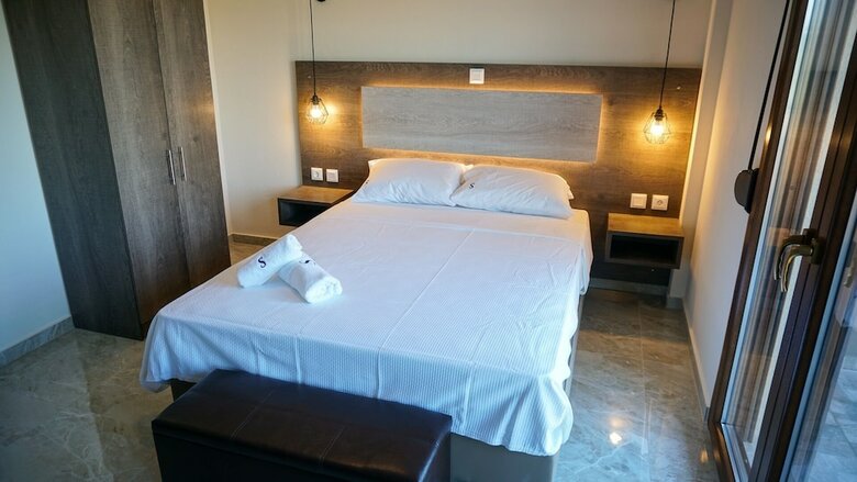 Sinodinos Deluxe Apartments
