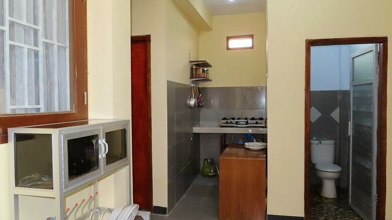 Villa Guest House Puri 3 Bedroom AC