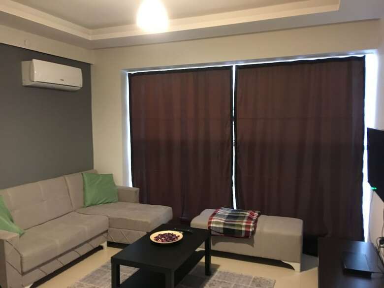 Hotel Roni Homes