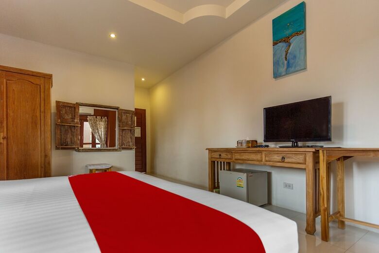 Oyo Yellow Tique Hotel