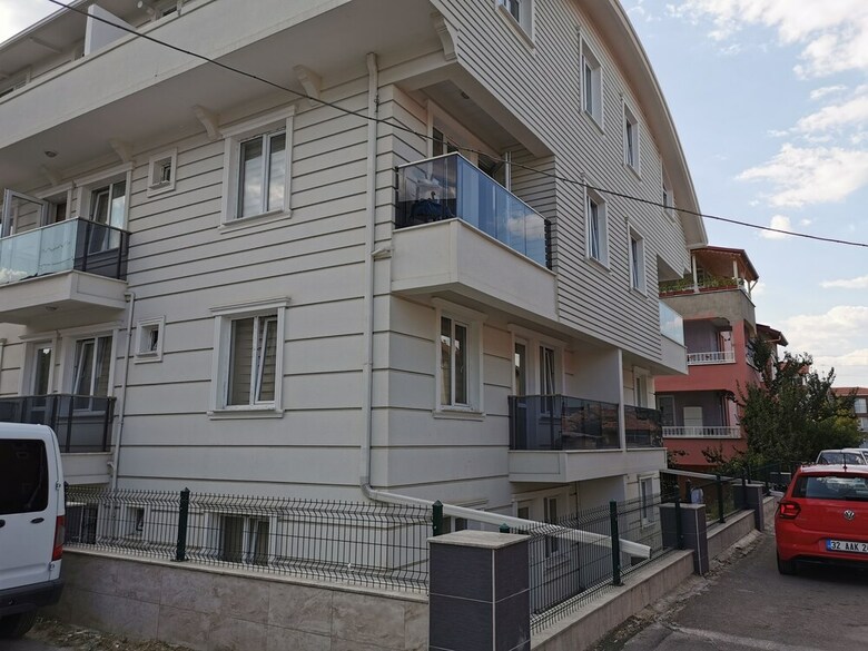Yildiz Apart