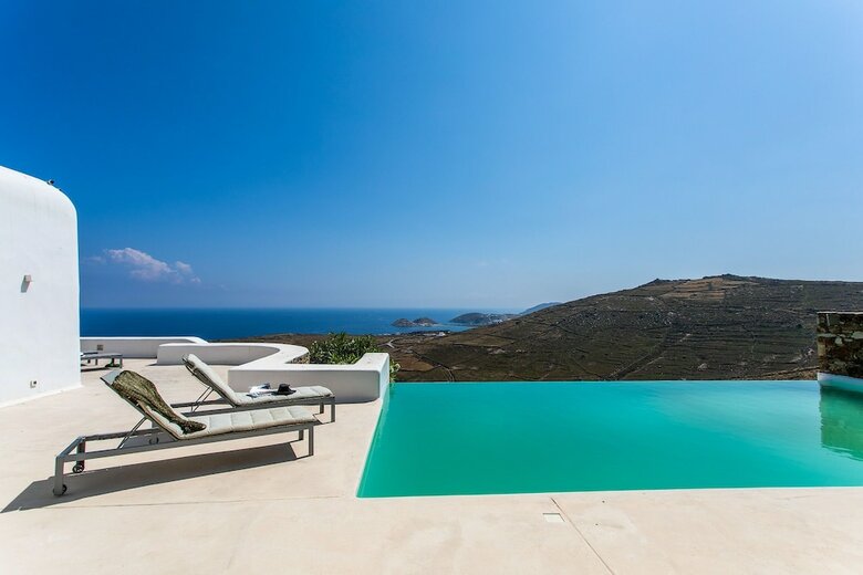Villa Aliona By The Pearls Collection