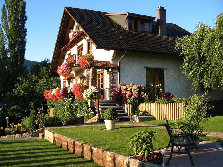 Bed & Breakfast Maison D'hotes La Maison Fleurie