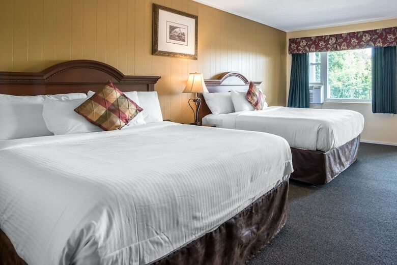 Motel Econo Lodge Inn & Suites