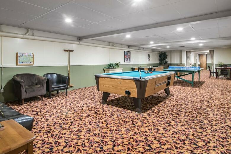 Motel Econo Lodge Inn & Suites