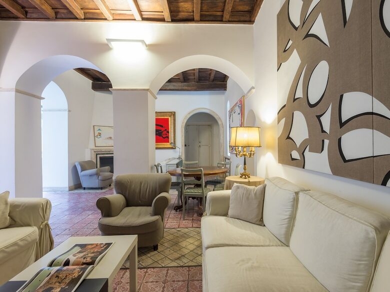 Rsh Condotti Exclusive Apartment