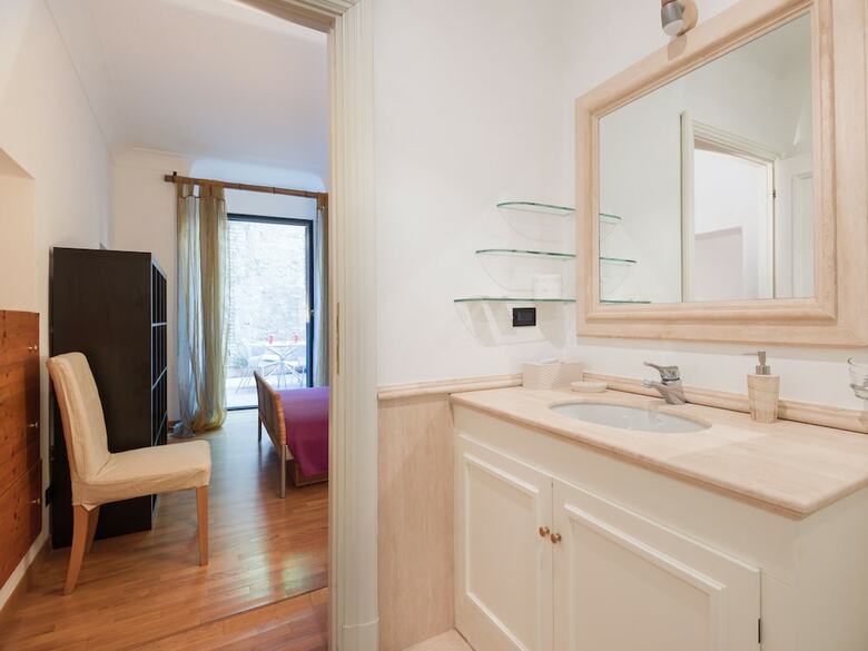 Rsh Ghetto Enchanting Terrace Apartment