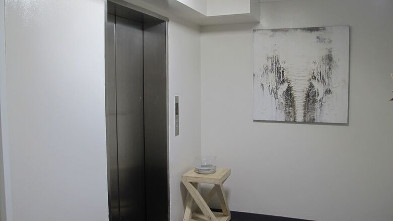 Sleek Apartment Unit 87
